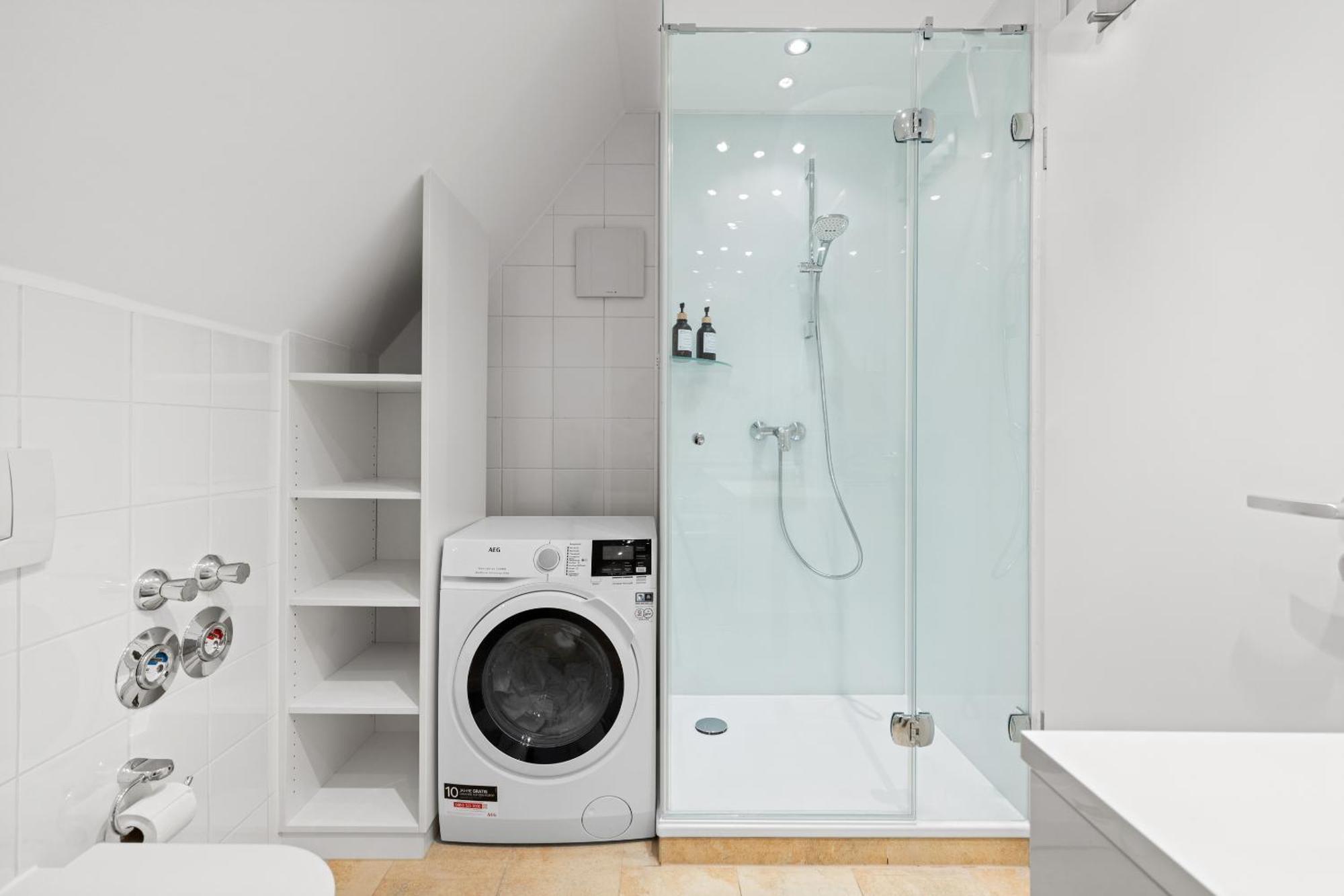 ארדינג Helloflats - Luxus-Penthouse - Balkon - Parking - Zentrum - Therme - Naehe Flughafen Muc מראה חיצוני תמונה